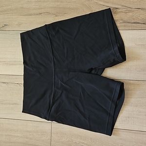 Lululemon align short